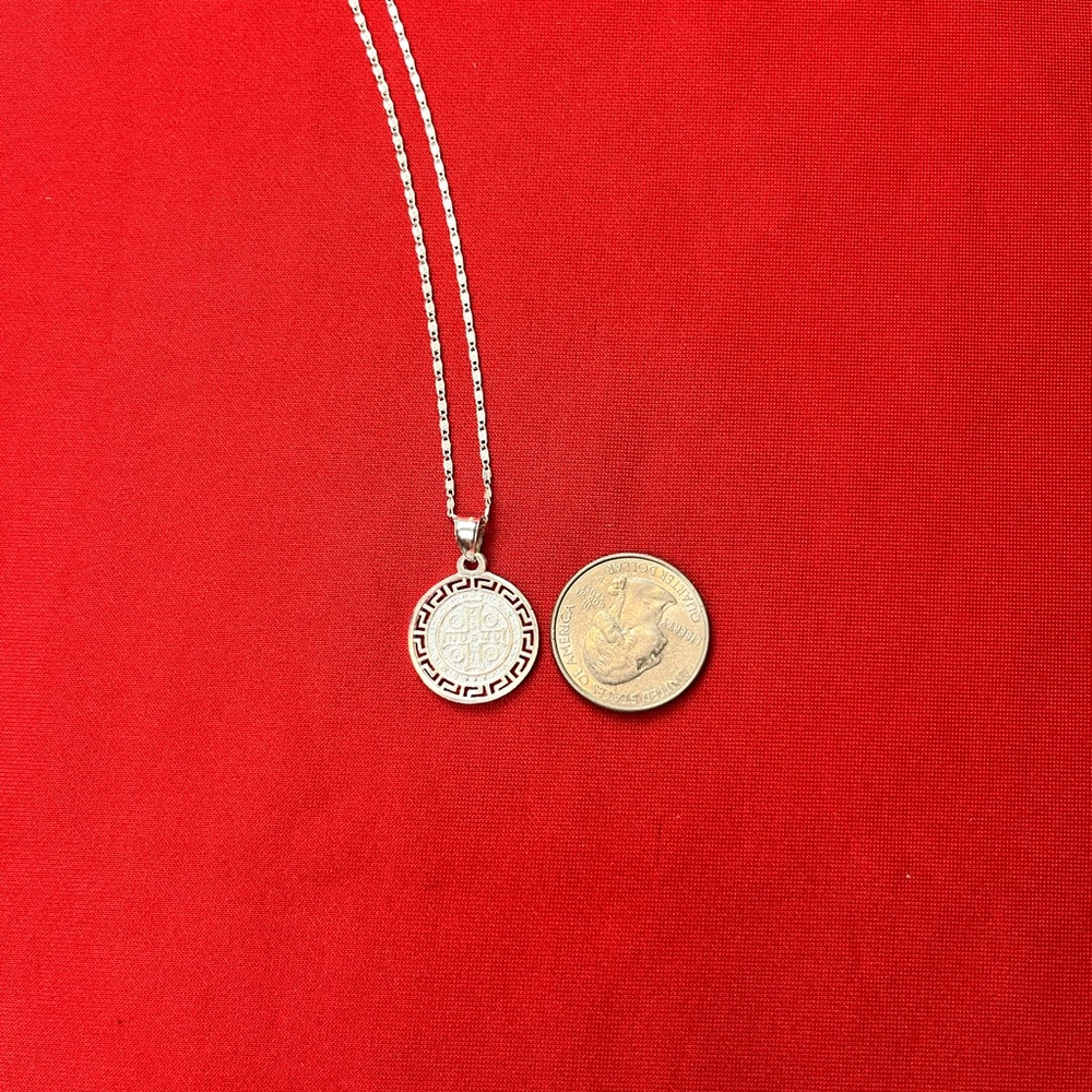 925 Sterling Silver St Benedict Catholic Medal and chain necklace - Picture 11 of 15